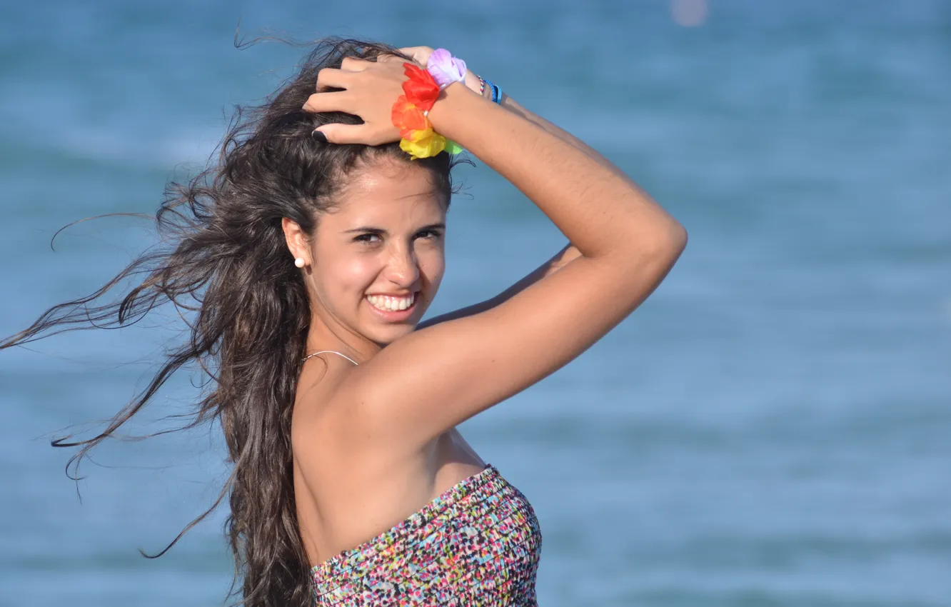 Photo wallpaper girl, beach, wind