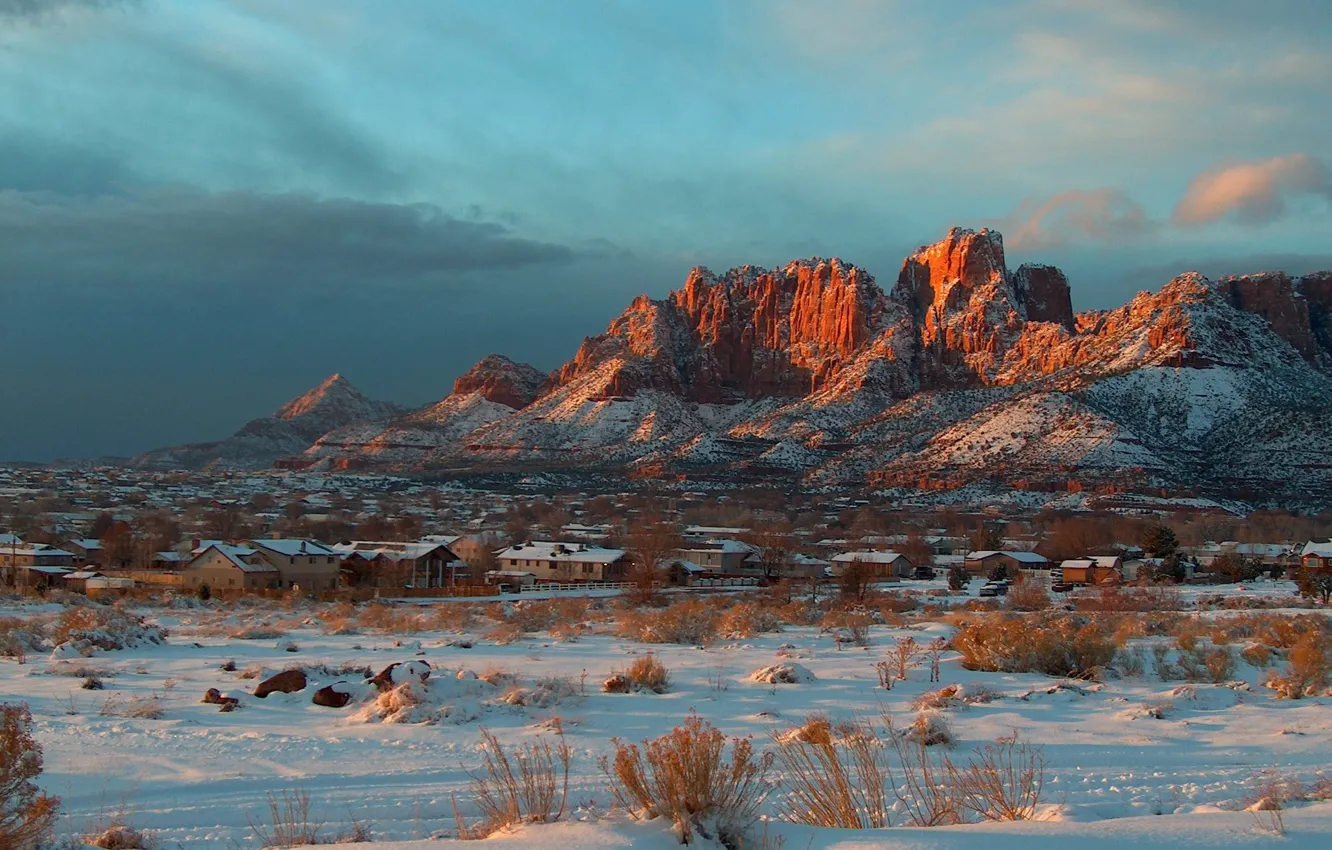 Photo wallpaper snow, mountains, the city, Arizona, Colorado-City