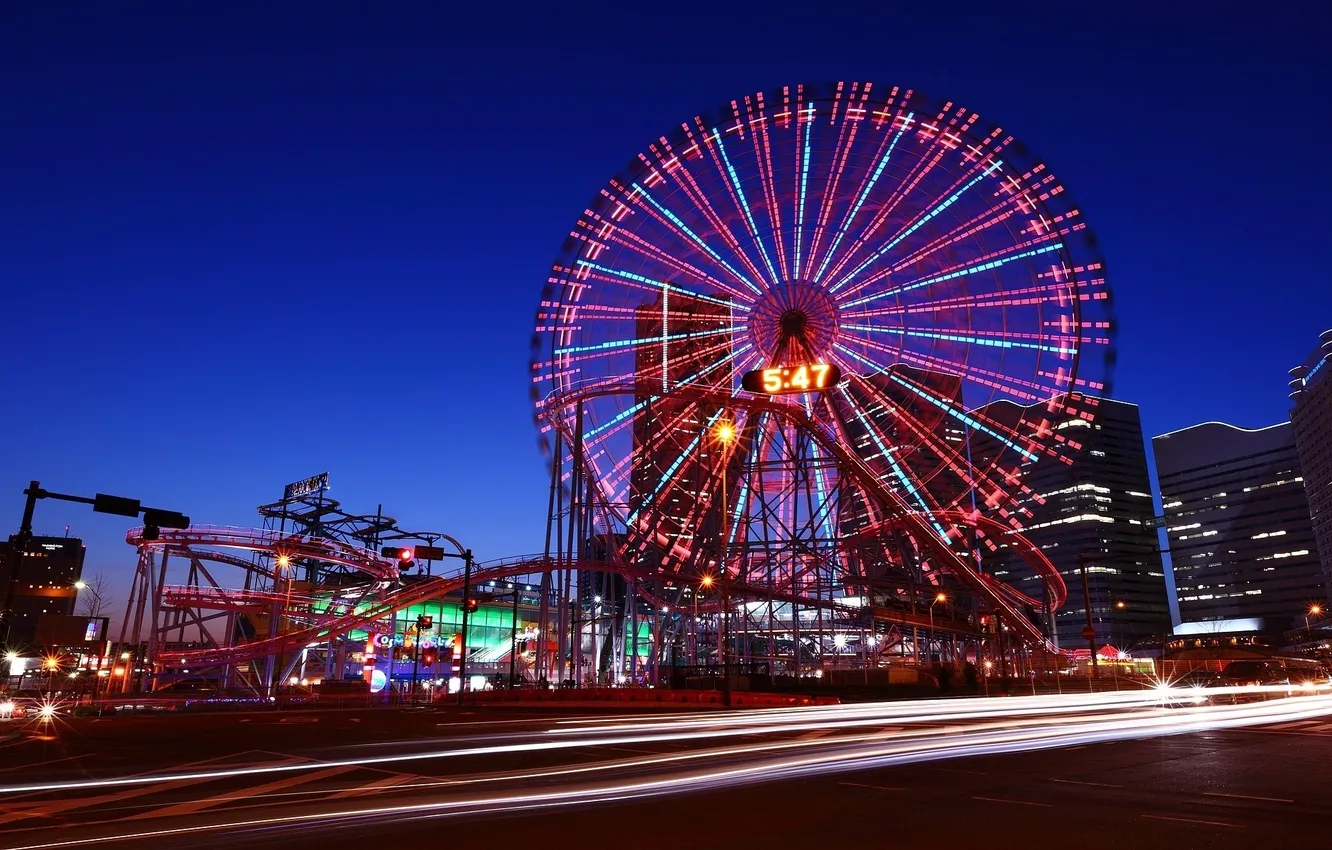 Photo wallpaper watch, wheel, slide