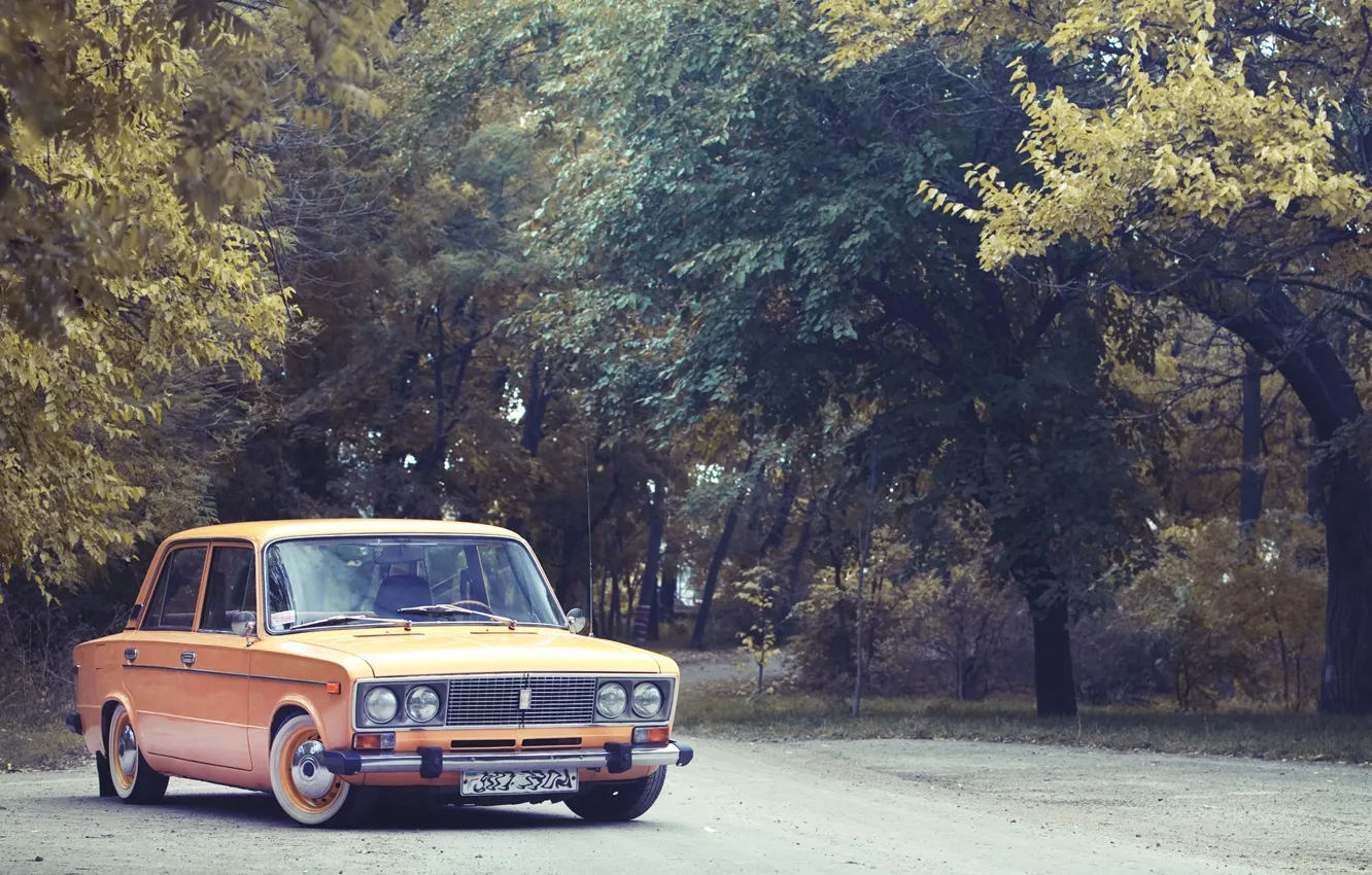 Photo wallpaper classic, Lada, VAZ, 2106, yellow.