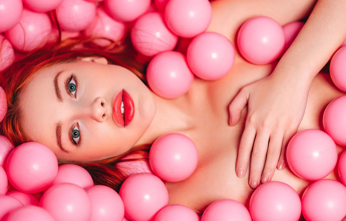 Photo wallpaper look, girl, face, hands, sponge, the ball, Andrey Zhukov