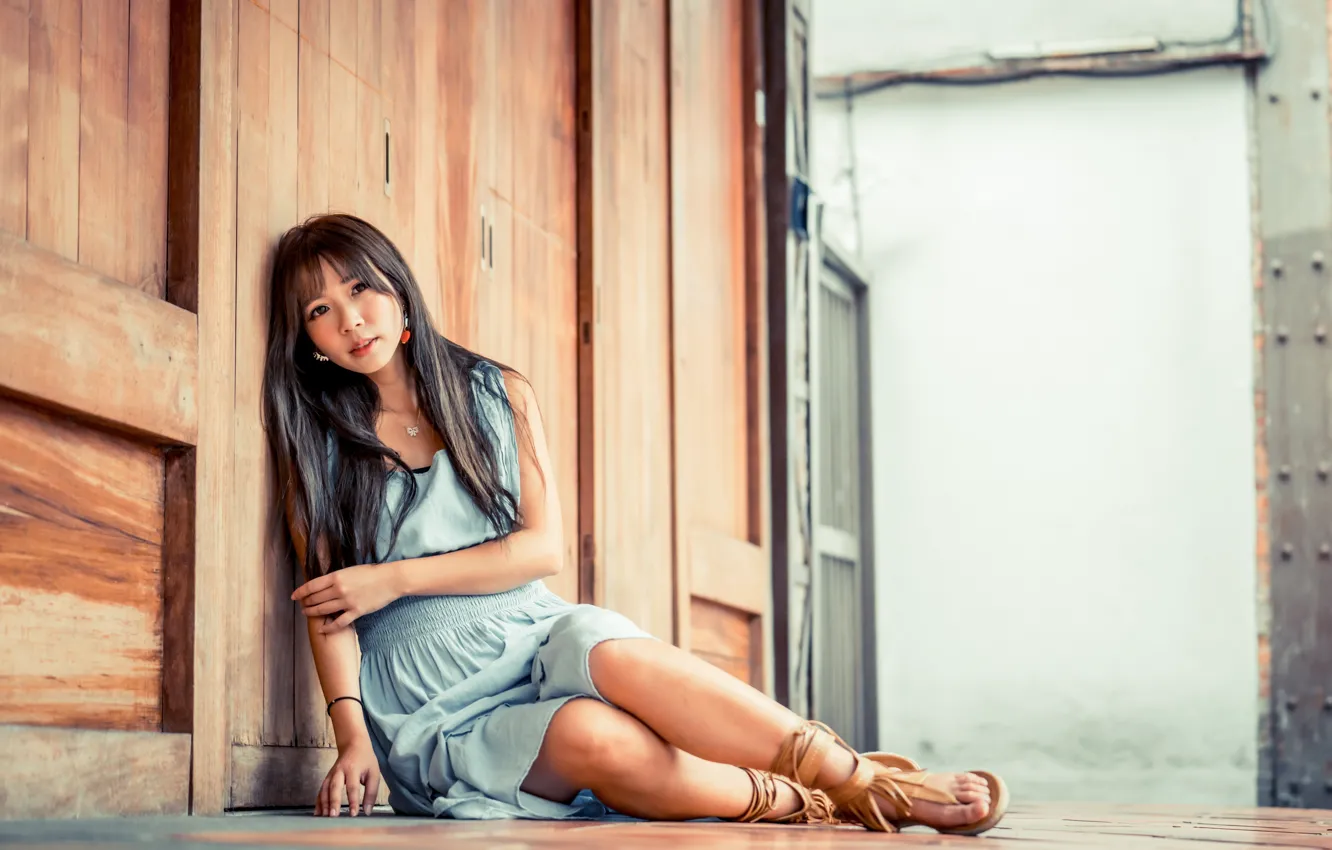 Photo wallpaper girl, feet, Asian, sitting