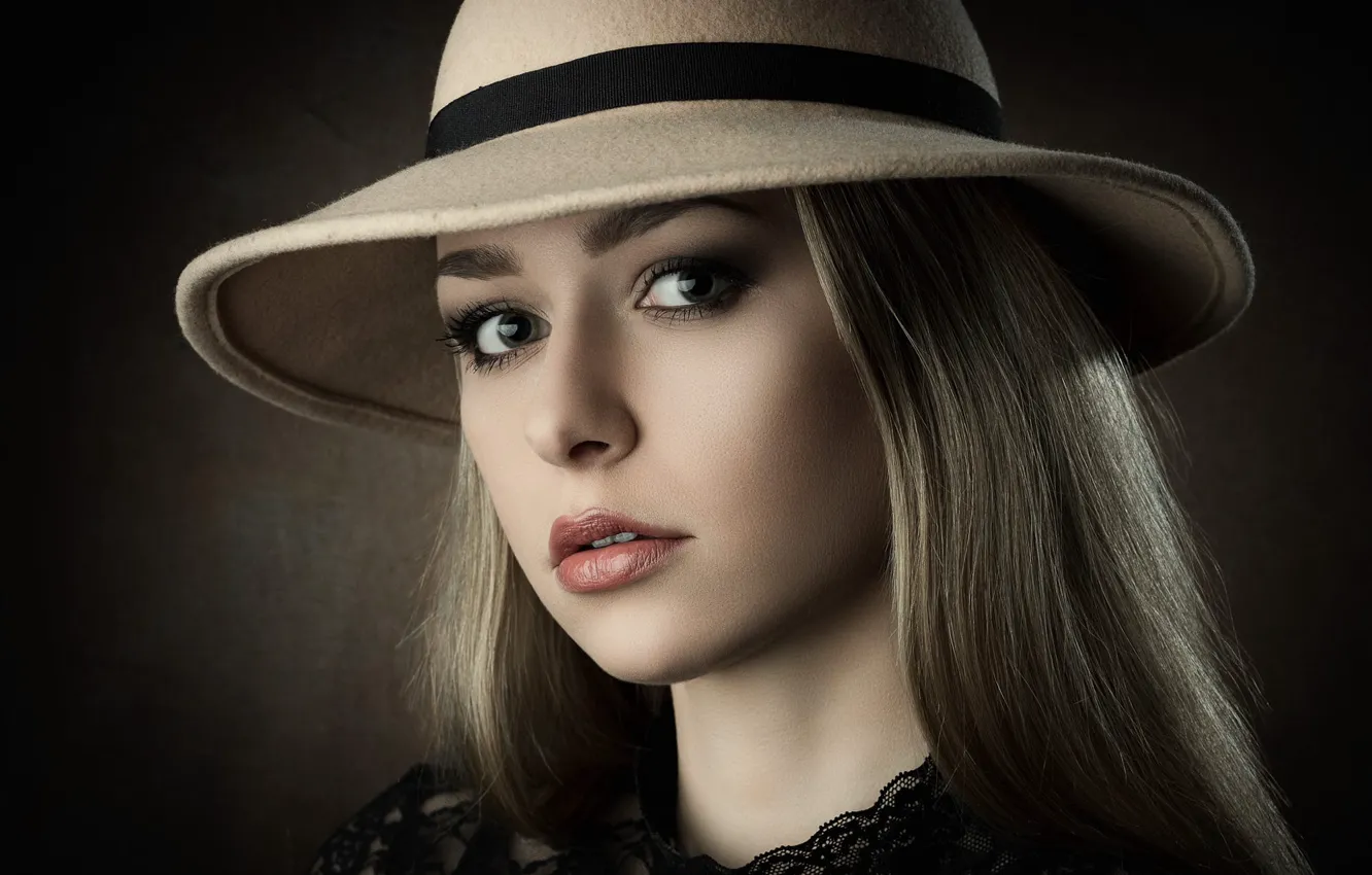 Photo wallpaper retouching, makeup, Theresa, hat