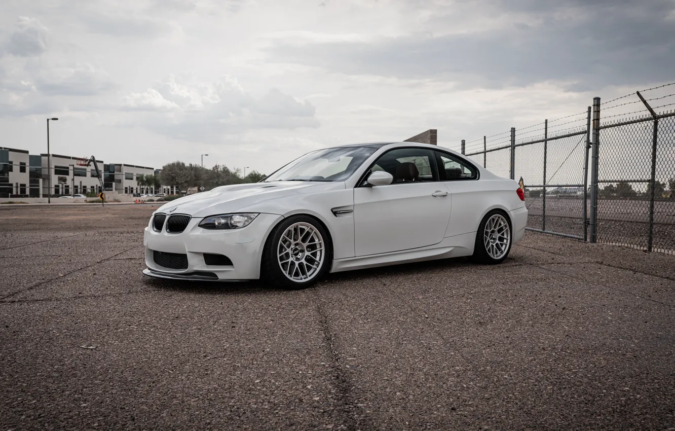 Photo wallpaper bmw, white, wheels, e92