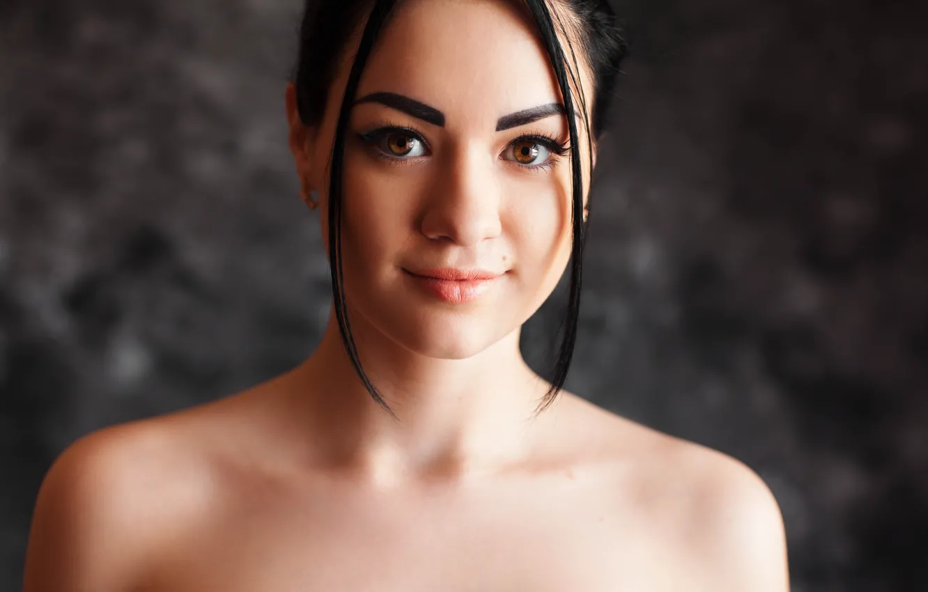 Photo wallpaper girl, face, smile, portrait, shoulders, Alexey Gilev