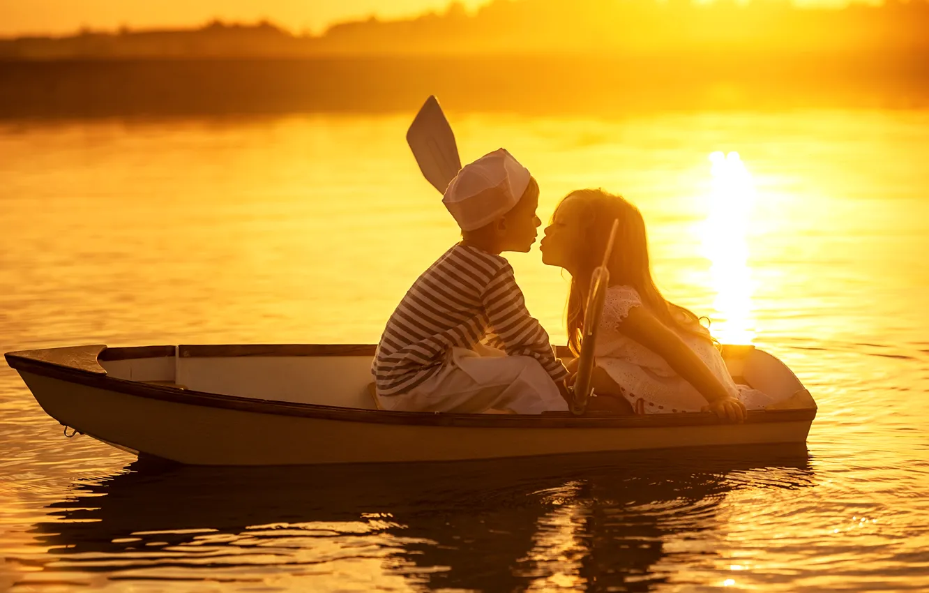 Photo wallpaper sunset, children, river, romance, boat, kiss, friends, river