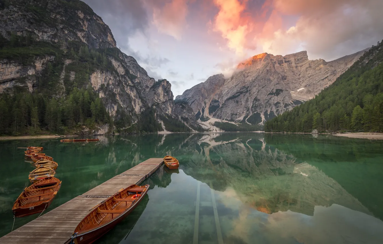 Photo wallpaper landscape, mountains, nature, lake, boats, pier, Italy, mostok
