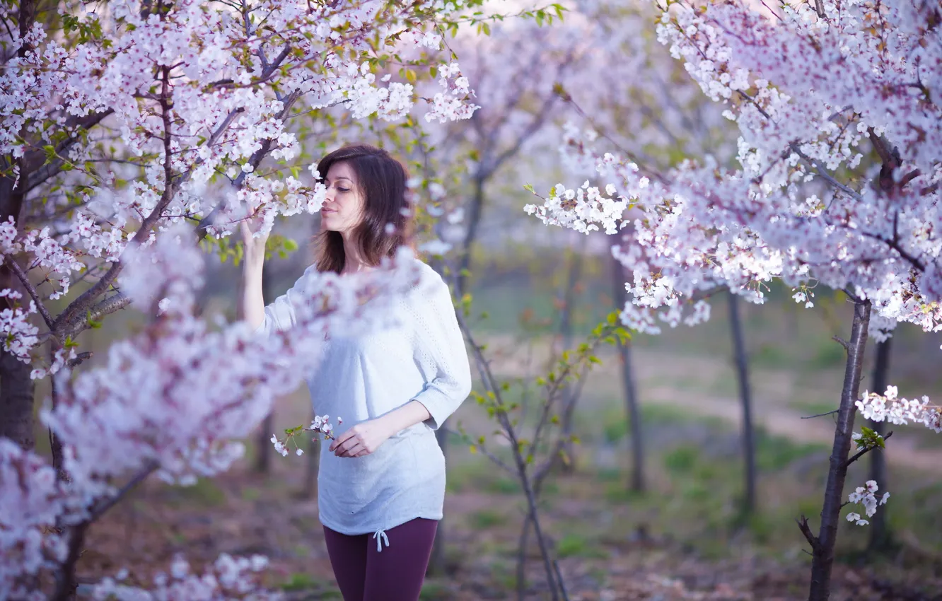 Photo wallpaper girl, nature, garden