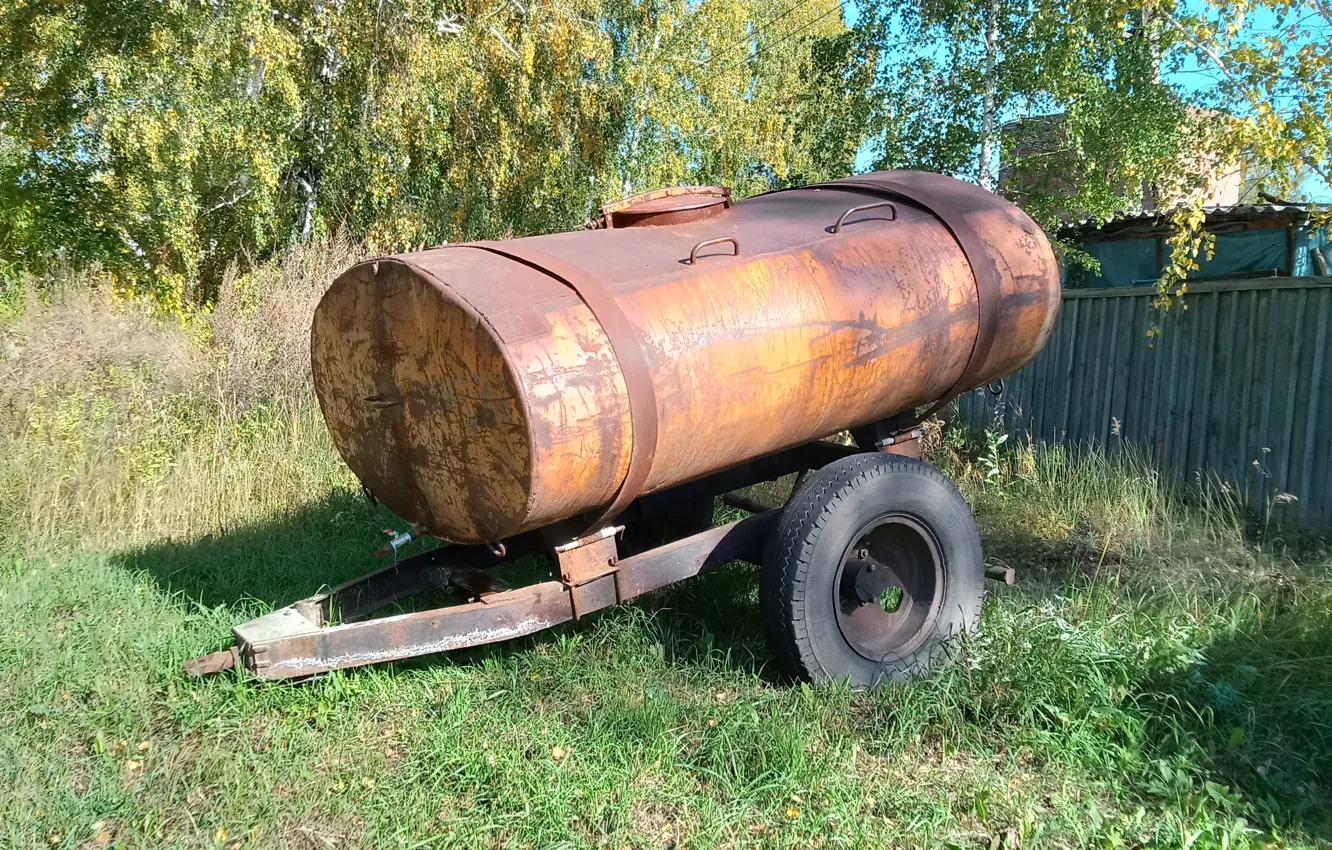 Photo wallpaper old, iron, the trailer, Tank