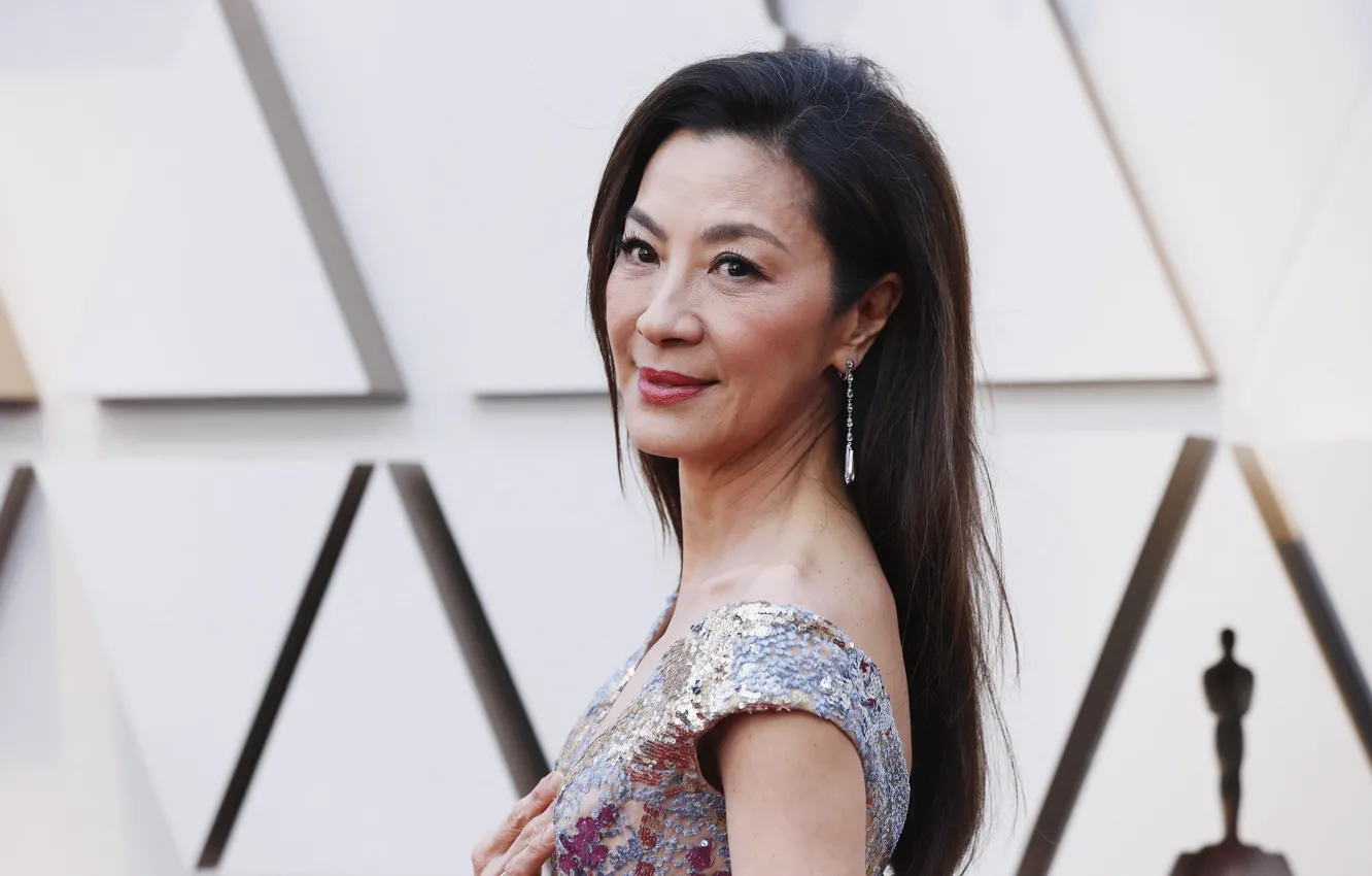 Photo wallpaper pose, hair, actress, Michelle Yeoh, Michelle Yeo