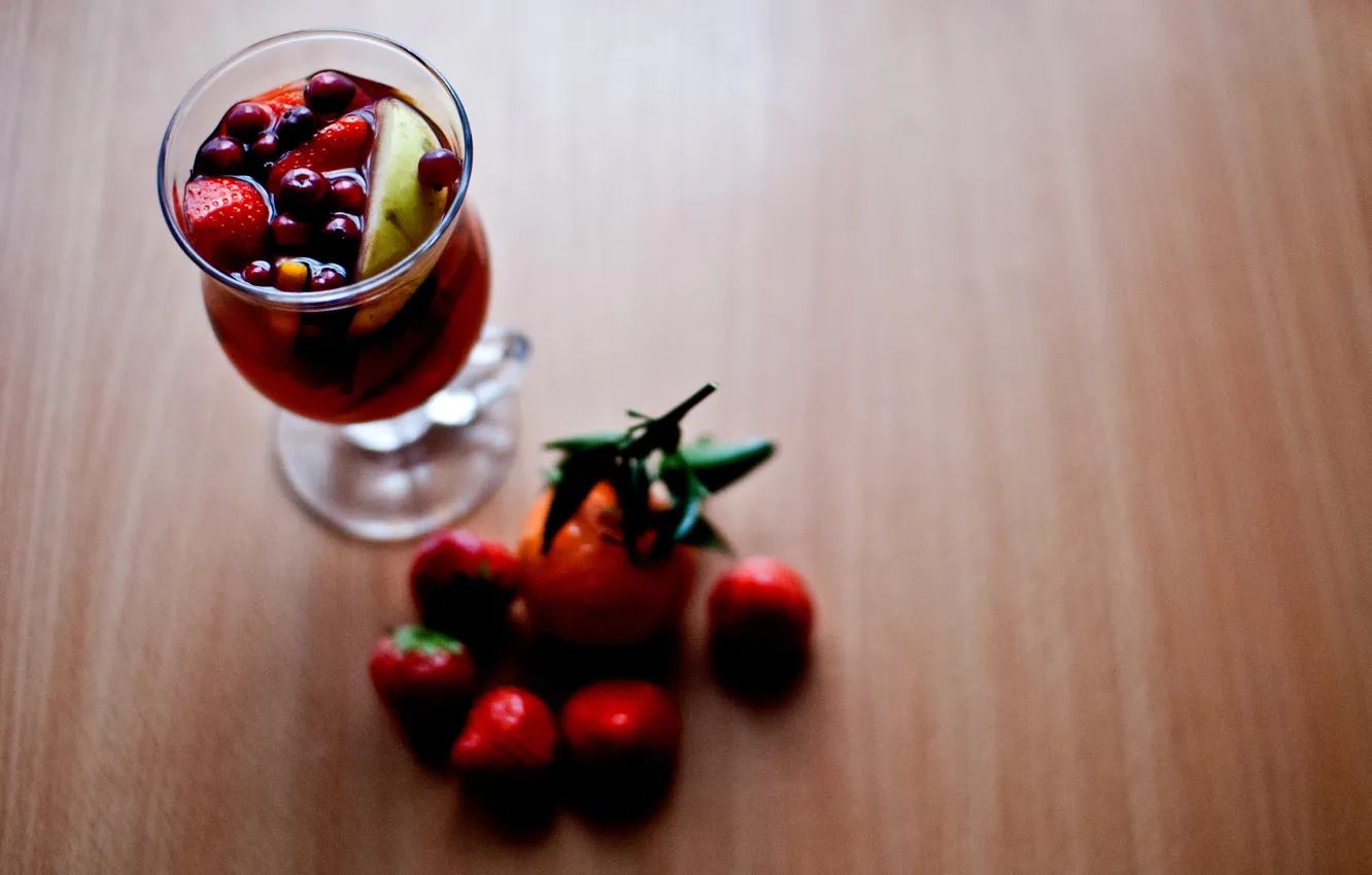 Photo wallpaper berries, drink, delicious