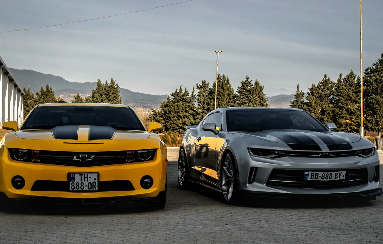 Photo wallpaper Chevrolet, Camaro, georgia, old, new, Orang, Silver, tbilisi