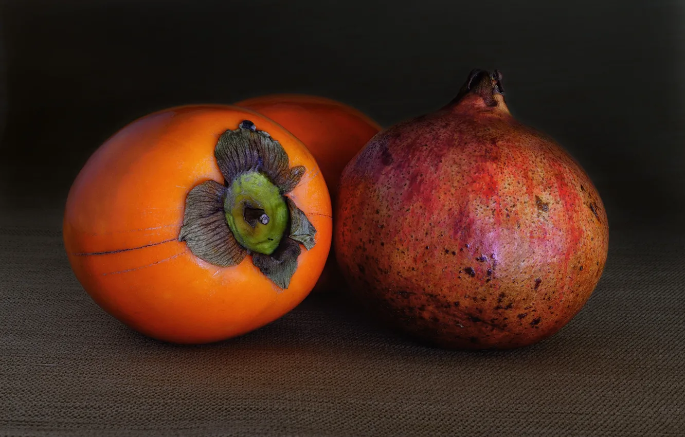 Photo wallpaper macro, the fruit, garnet, persimmon