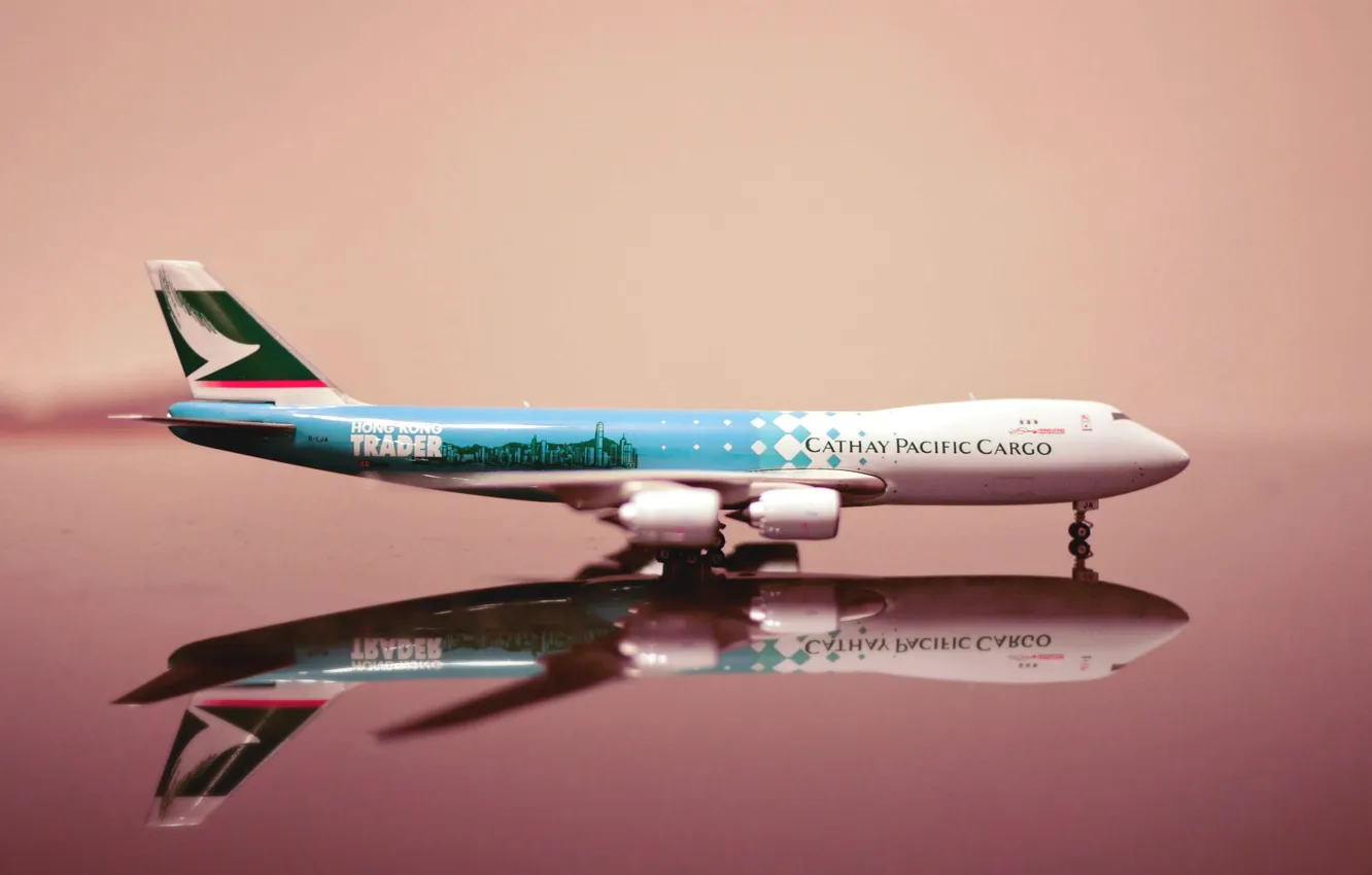 Photo wallpaper aviation, model, wings, Boeing, the plane, 747, Cathay Pacific