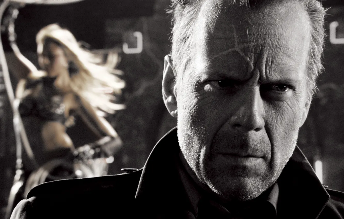 Photo wallpaper Jessica Alba, bar, Jessica Alba, Sin City, Bruce Willis, Bruce Willis, Sin city