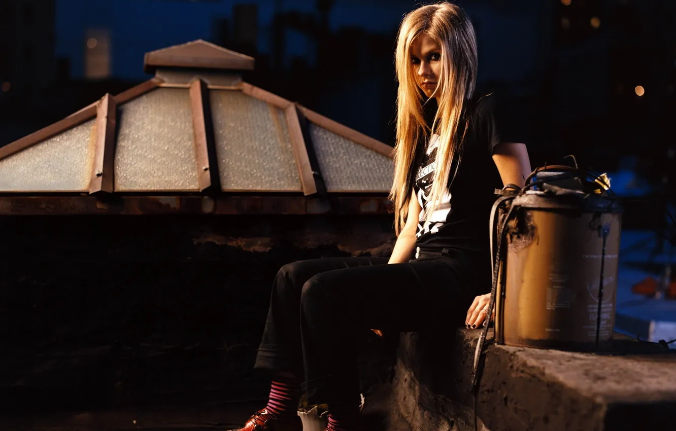 Photo wallpaper roof, Avril Lavigne, Avril Lavigne