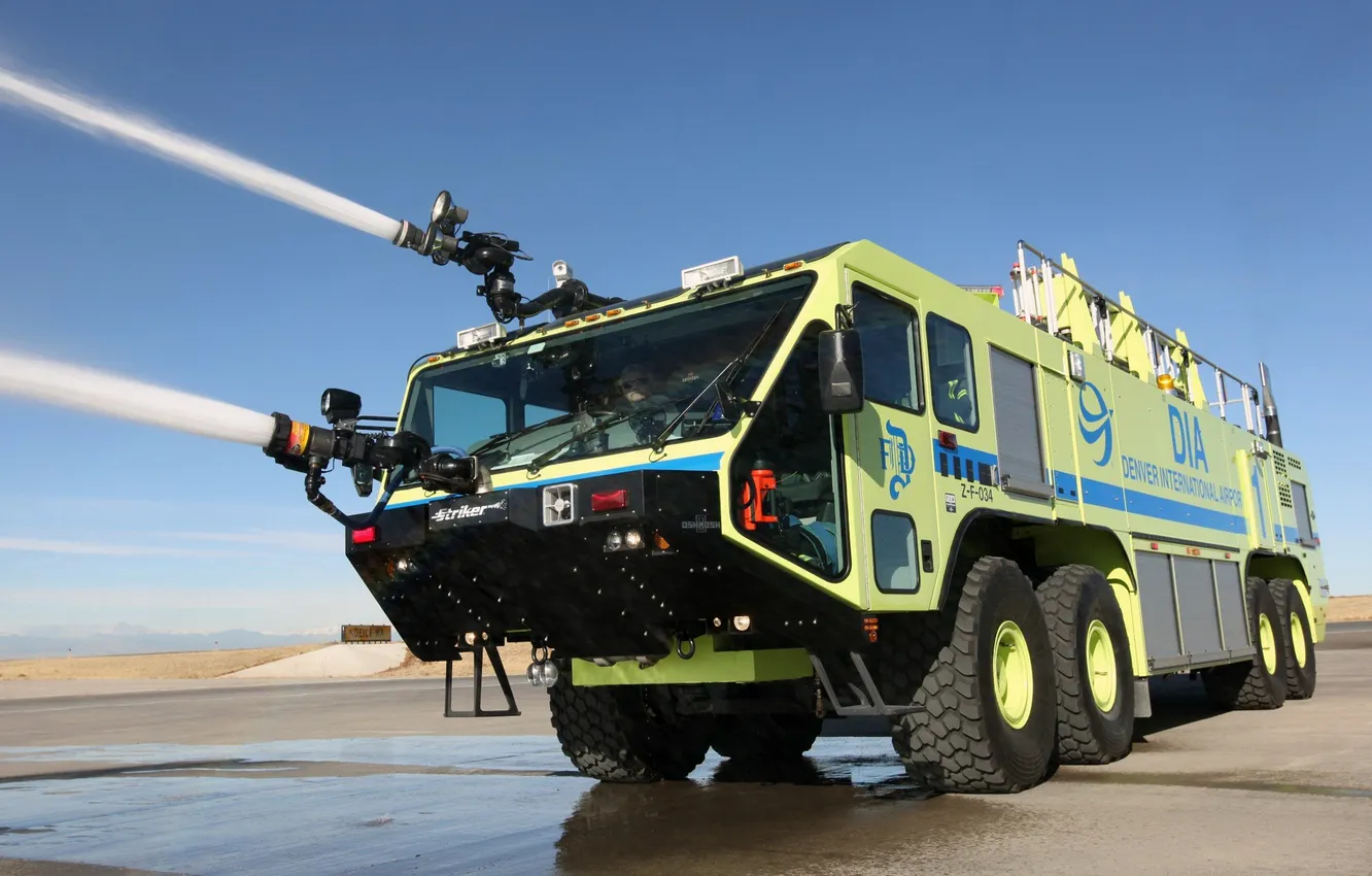 Photo wallpaper green, technique, Truck, Stryker, Oshkosh, Oshkosh, Striker, water cannons