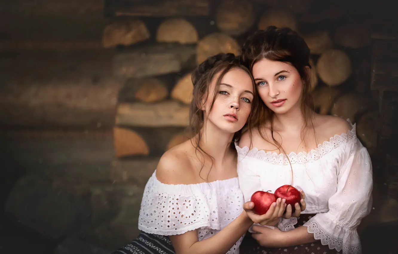 Photo wallpaper girls, mood, apples, two girls, blouse, Maria Krzysztof Slowinski