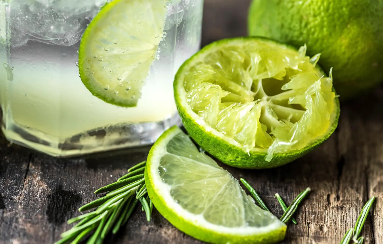 Photo wallpaper lime, drink, slices