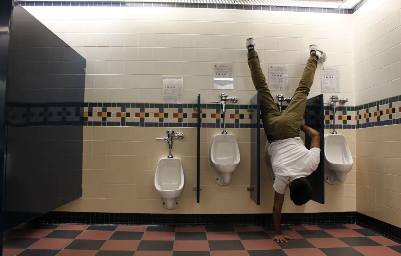 Photo wallpaper the situation, toilet, male, up caramaschi, all the contrary