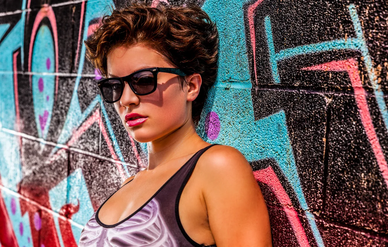 Photo wallpaper face, wall, graffiti, glasses