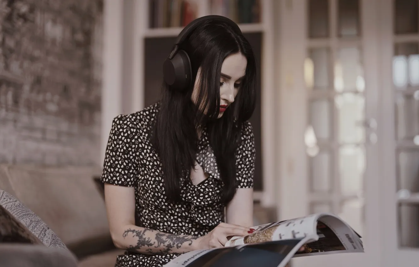 Photo wallpaper girl, sexy, Wallpaper, sweetheart, model, bright, makeup, headphones