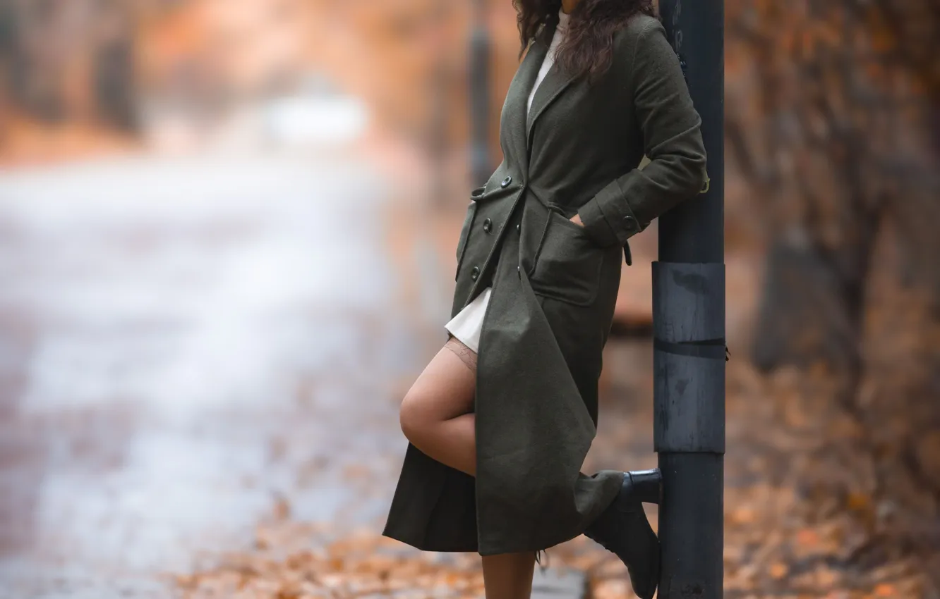 Photo wallpaper autumn, pose, foliage, clothing, track, Dmitry Alexandrov