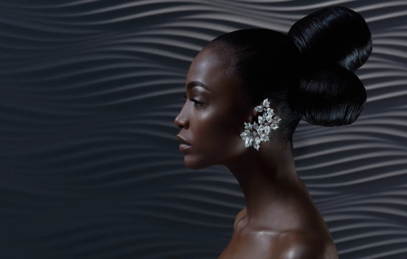 Photo wallpaper model, earrings, profile, black