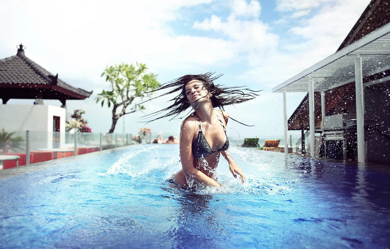 Photo wallpaper water, girl, drops, squirt