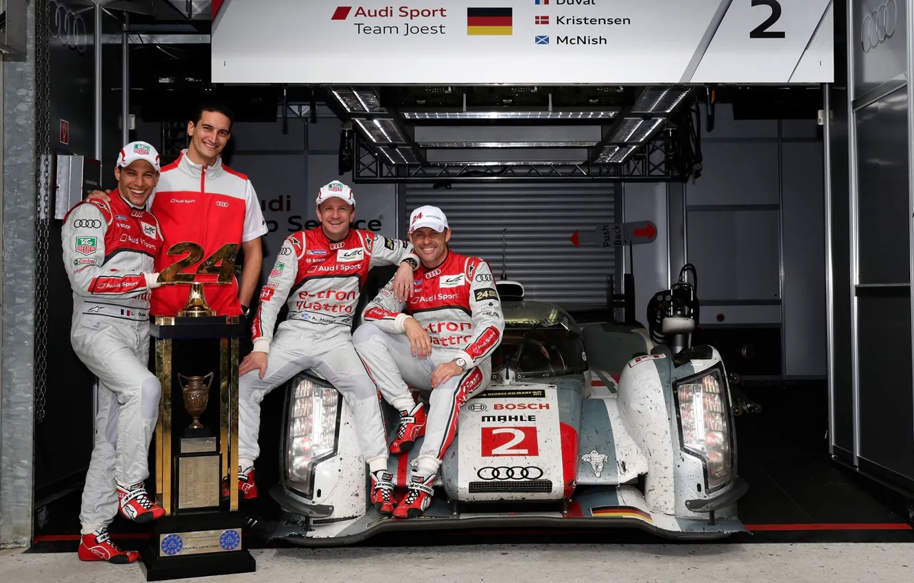 Photo wallpaper Audi, victory, Le Mans 24 2013, Kristensen, McNish, Duval