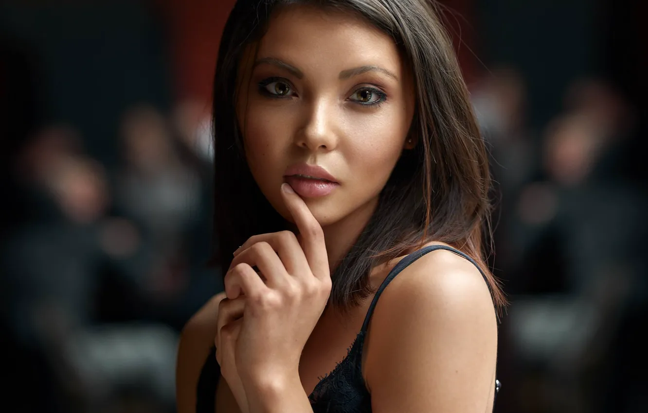 Photo wallpaper look, face, portrait, hands, Alex Fetter, Julia Sunny