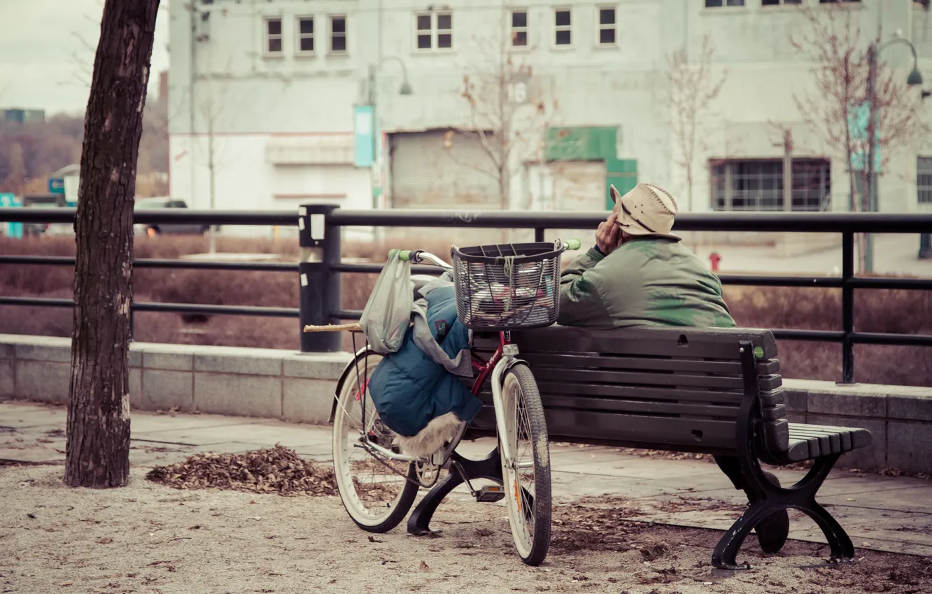 Photo wallpaper bike, the city, reflection, clothing, benches, bokeh, basket, homeless