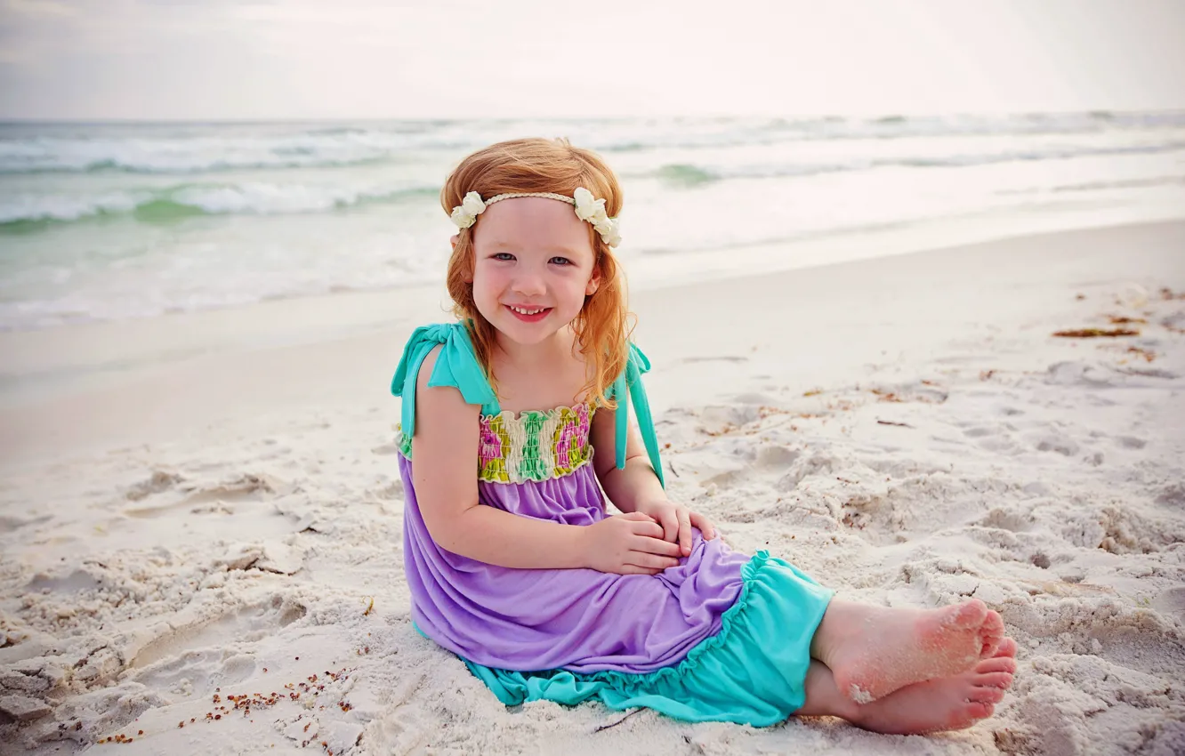 Photo wallpaper sand, beach, girl