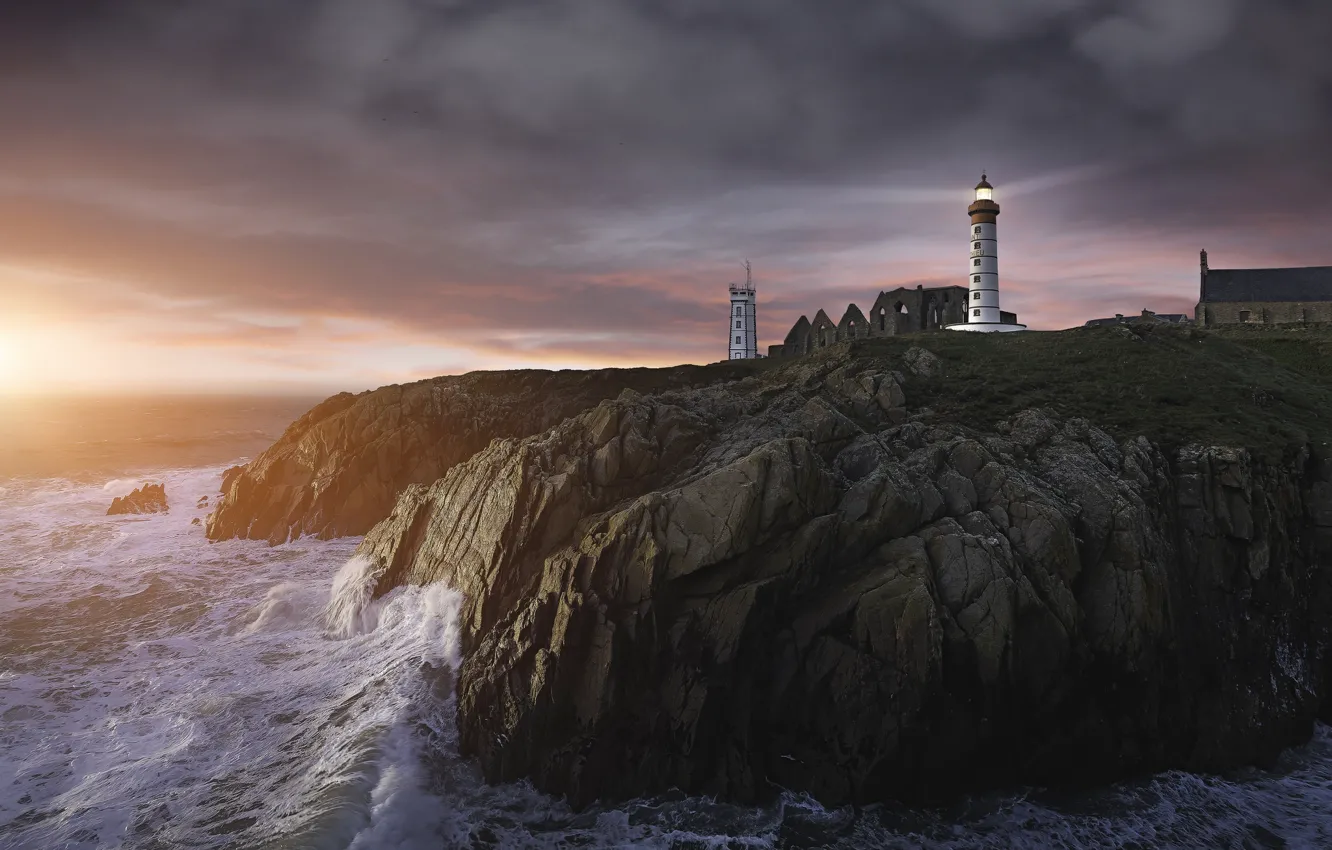 Photo wallpaper sunset, lighthouse, Beg Lok-Mazhe, Pointe de Saint-Mathieu