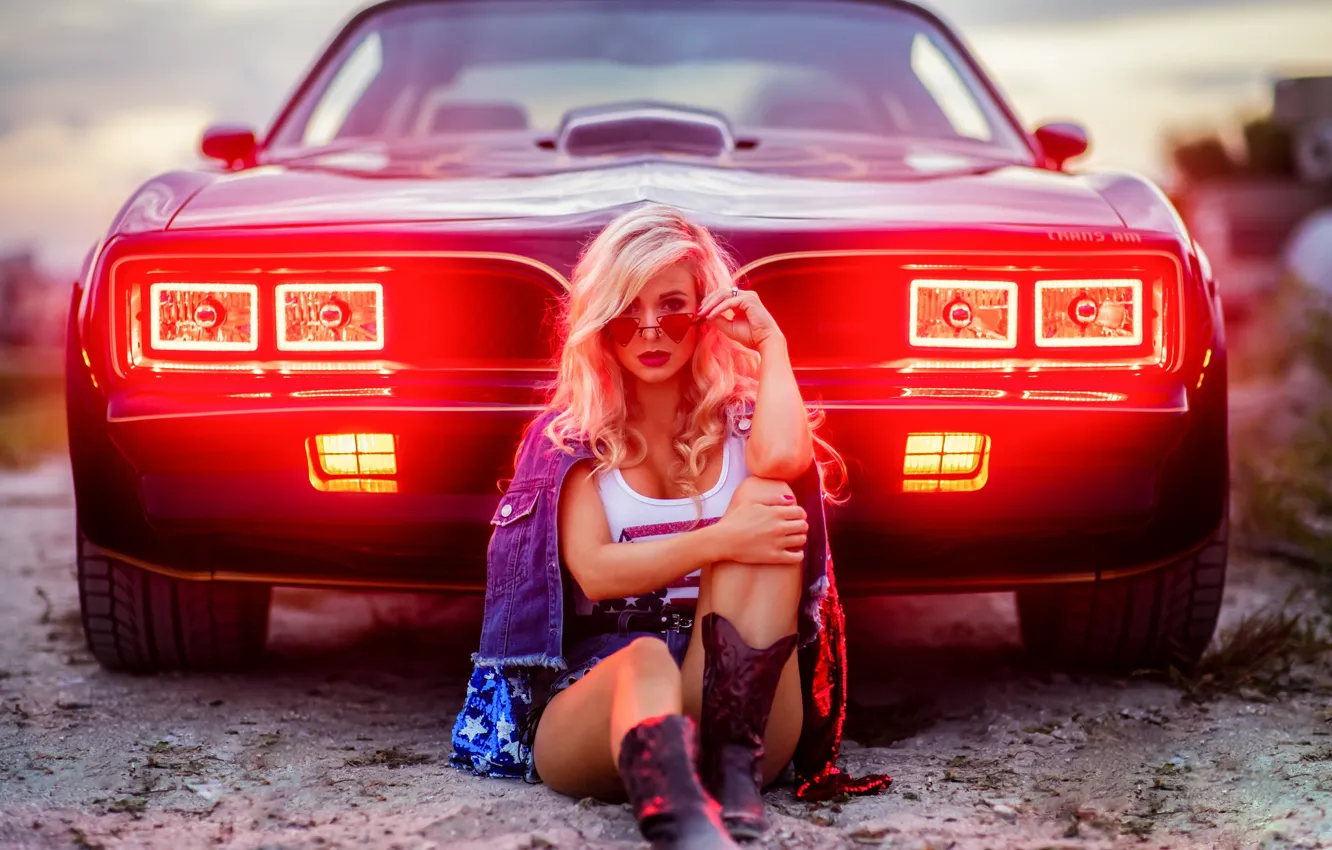 Photo wallpaper machine, auto, look, girl, pose, lights, boots, glasses