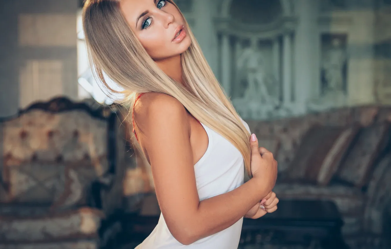 Photo wallpaper look, pose, model, portrait, interior, hands, makeup, figure