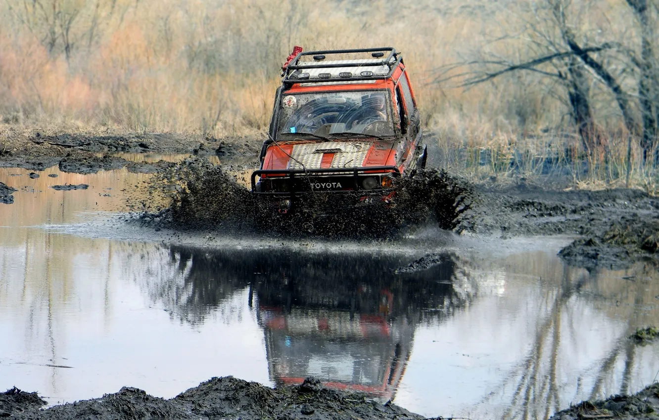 Photo wallpaper swamp, jeep, SUV, jeep, 4x4, off-road, trophy, Land cruiser