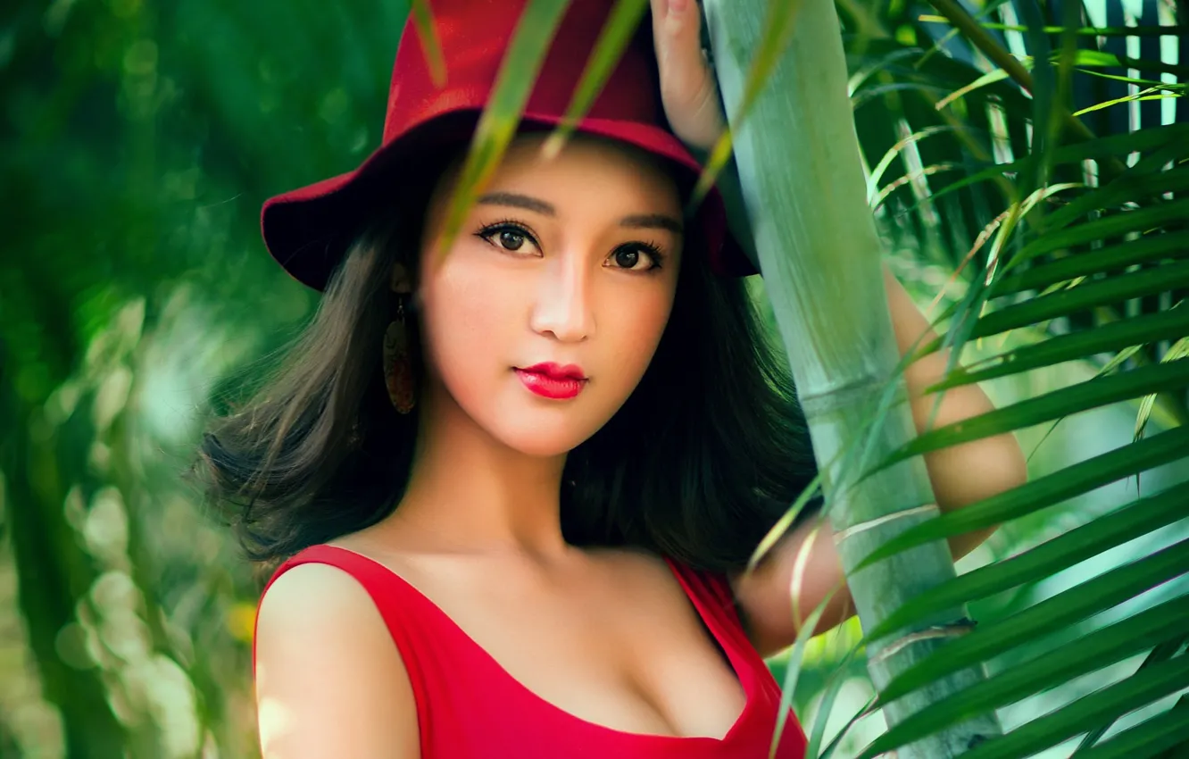 Photo wallpaper leaves, girl, plant, hat, Mike, brunette, Asian
