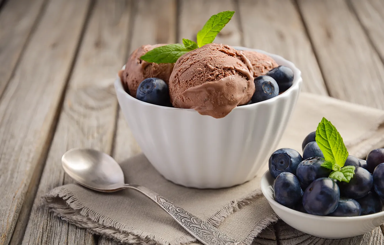 Photo wallpaper balls, berries, ice cream, chocolate