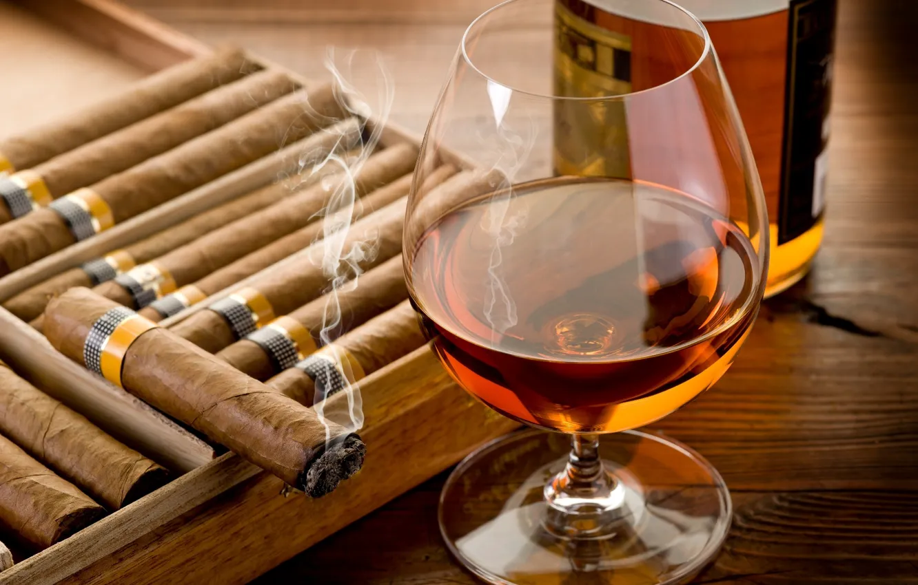 Photo wallpaper glass, alcohol, cigar, whiskey