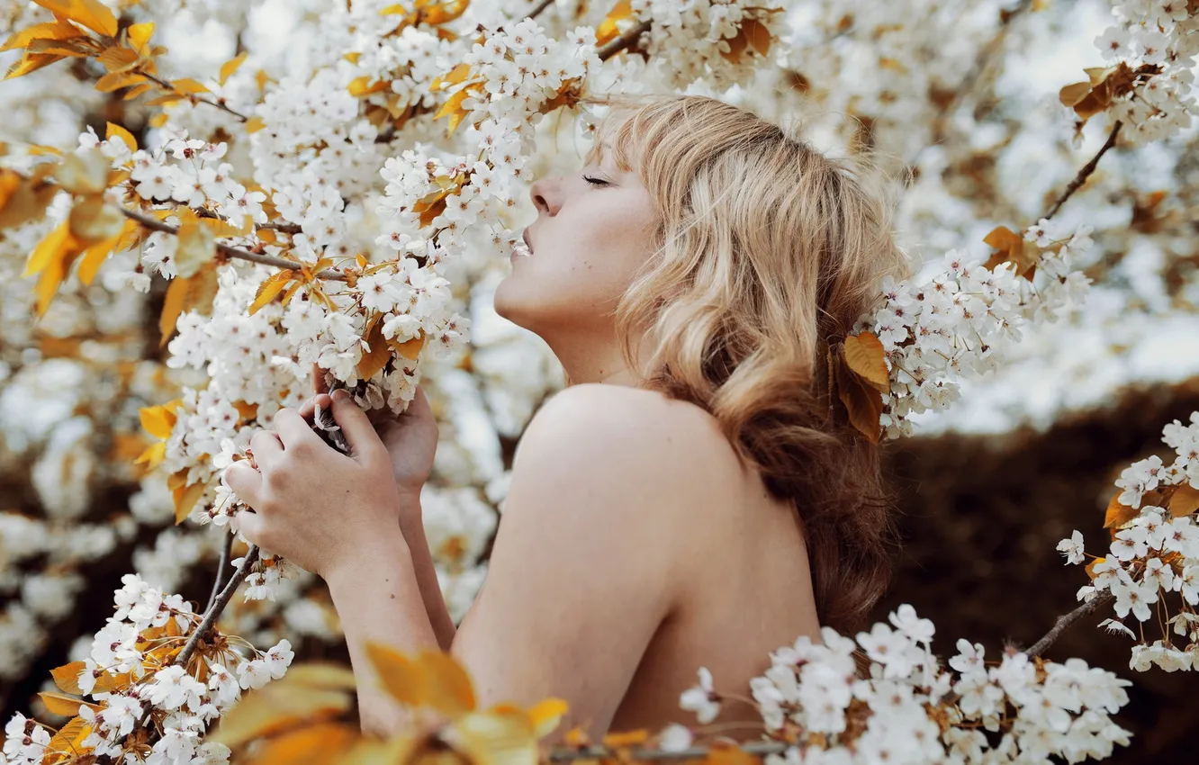 Photo wallpaper girl, mood, garden