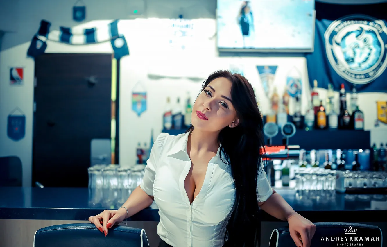 Photo wallpaper look, sexy, pose, model, portrait, bar, makeup, brunette