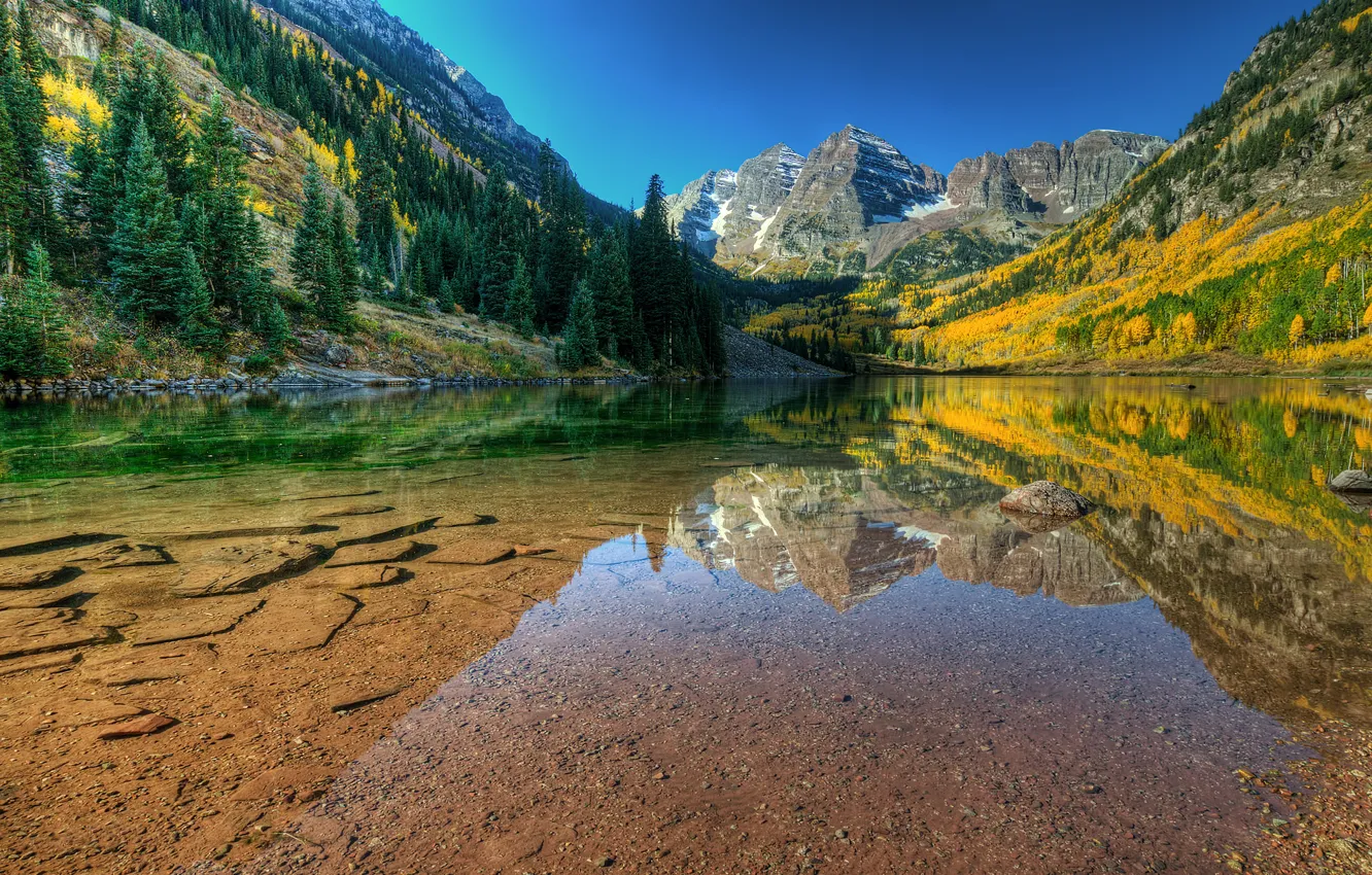 Photo wallpaper autumn, water, transparency, lake, stones, mountain