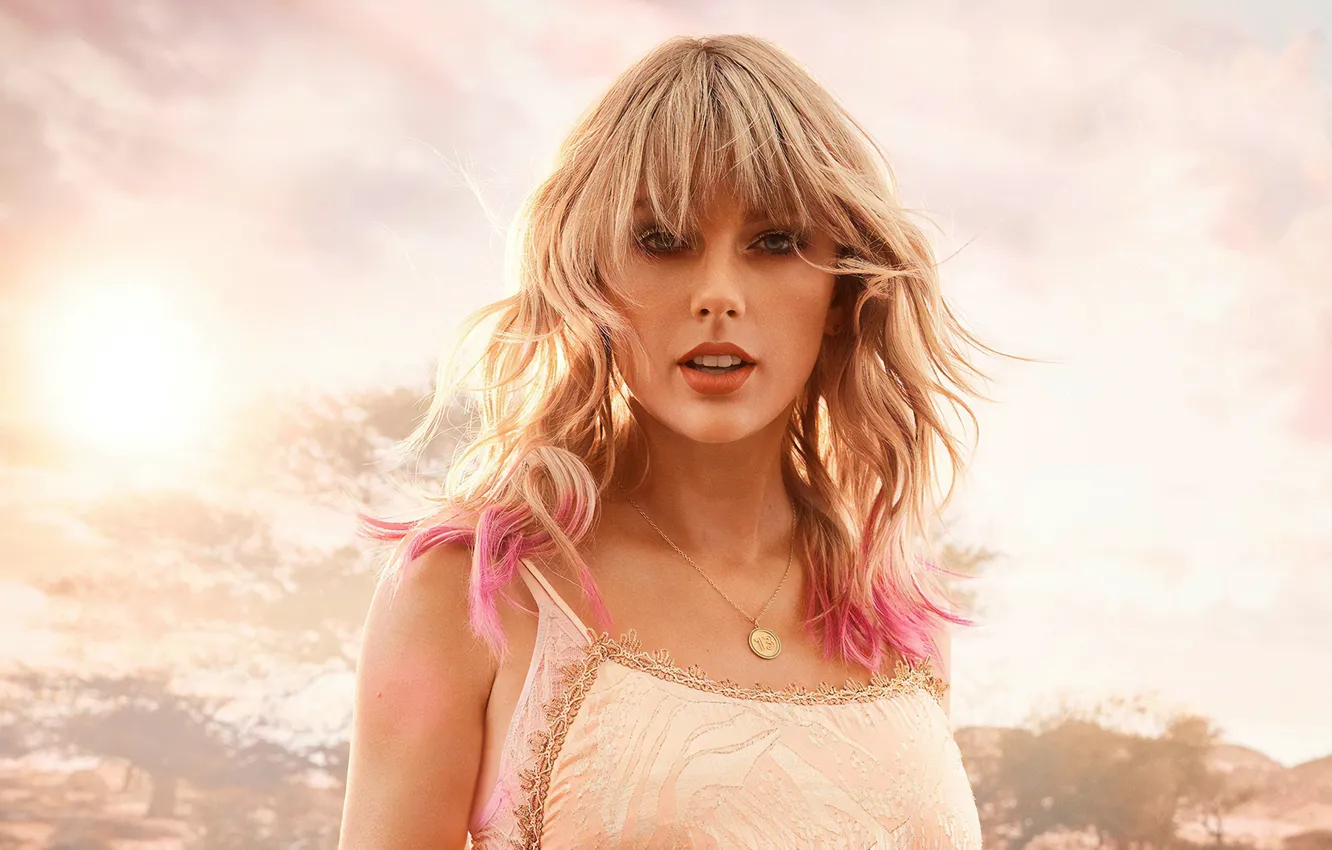 Photo wallpaper look, girl, face, hair, blouse, Taylor Swift, chain