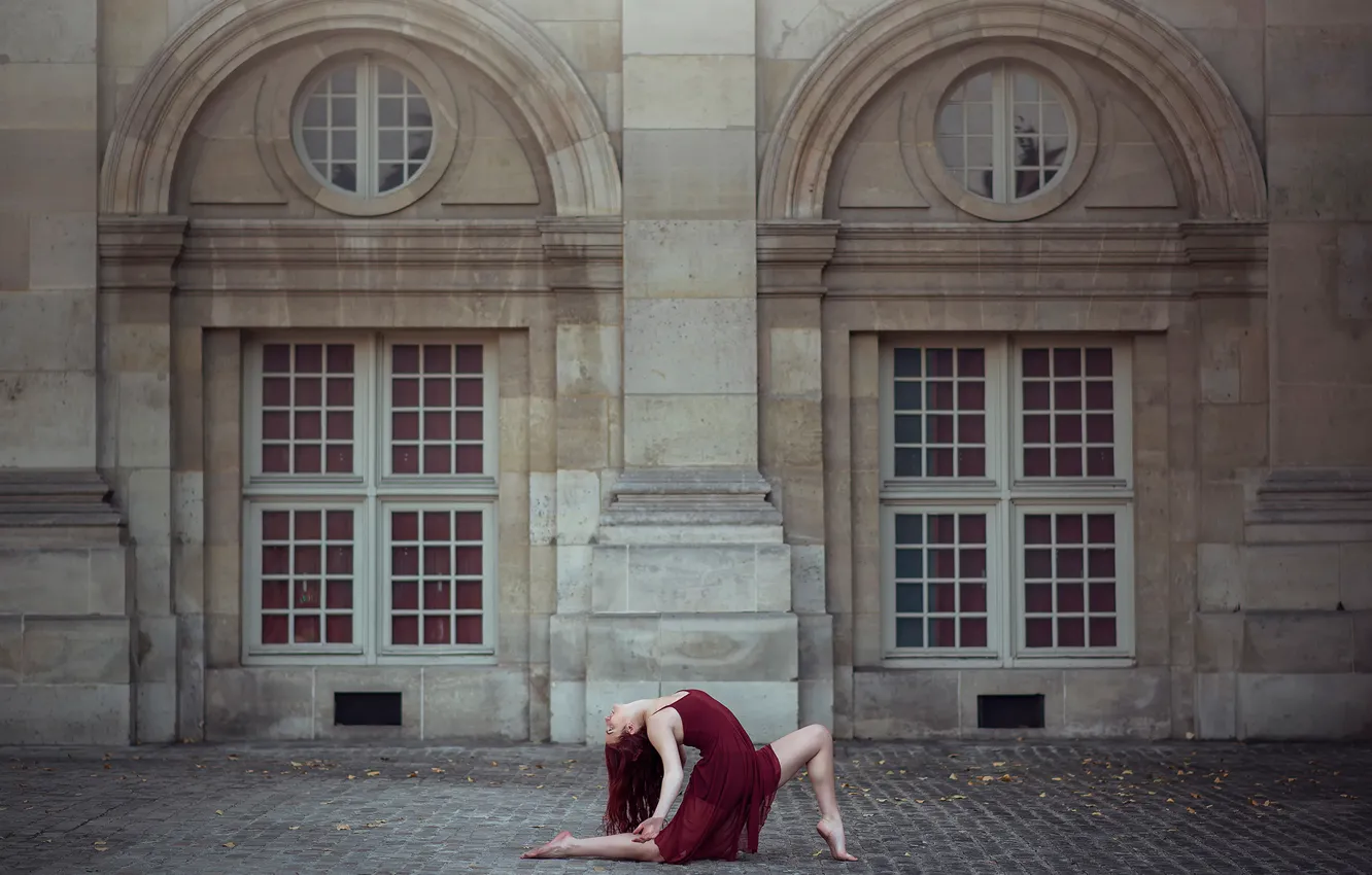 Photo wallpaper girl, the city, Paris, dance, Annabelle Tricoire
