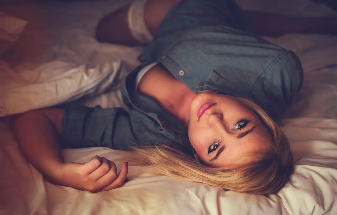 Photo wallpaper girl, photo, model, blonde, bed, underwear