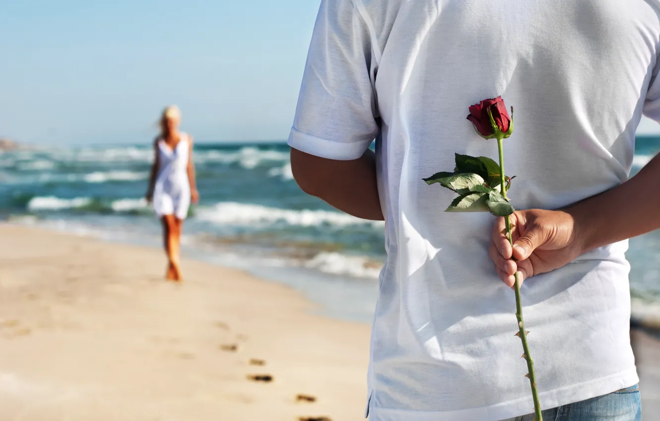 Photo wallpaper sand, sea, beach, love, pair, love, rose, happy