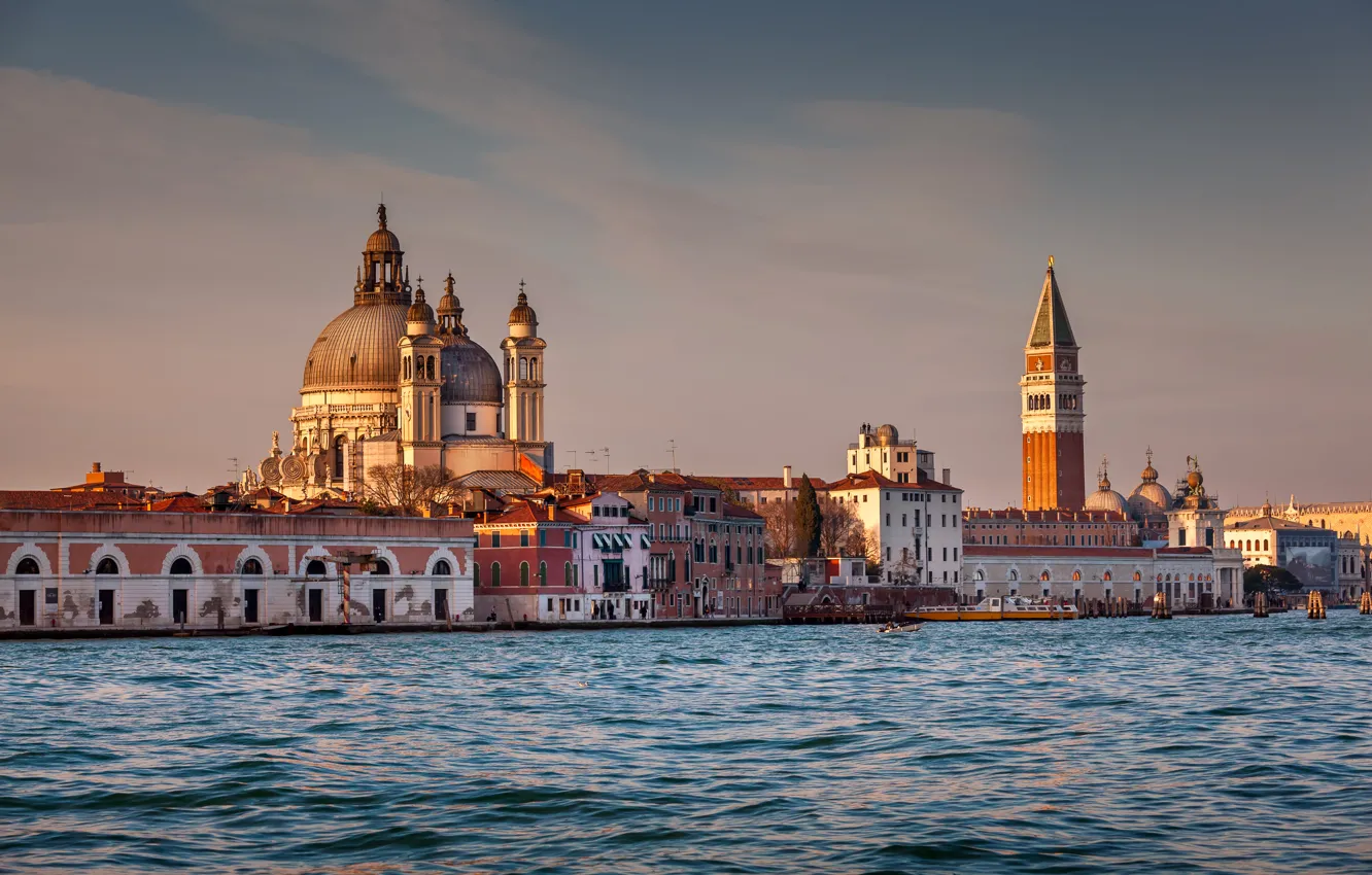 Photo wallpaper Italy, Venice, Italy, evening, Venice, panorama view, Santa Maria della Salute Church