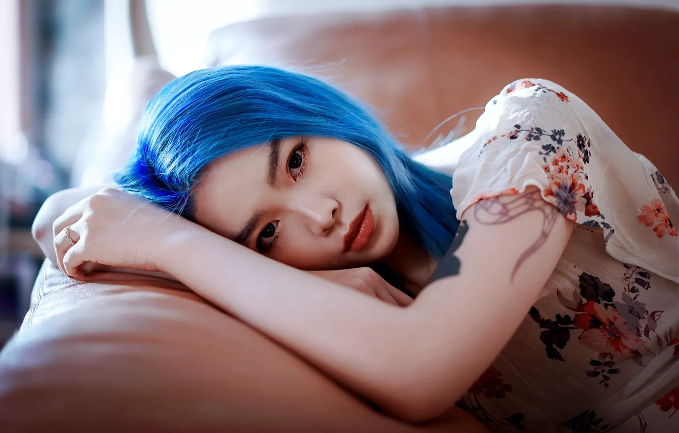 Photo wallpaper girl, pose, model, portrait, hands, makeup, dress, hairstyle