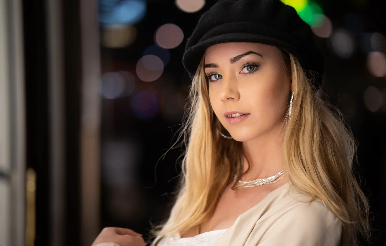 Photo wallpaper look, girl, face, portrait, blonde, cap, Monique, Martin Ecker